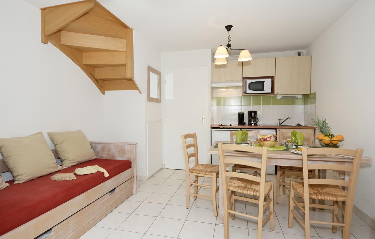 Residence Odalys Le Hameau Du Lac Rignac  Bagian luar foto