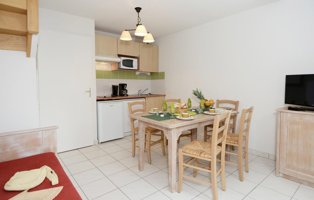 Residence Odalys Le Hameau Du Lac Rignac  Bagian luar foto