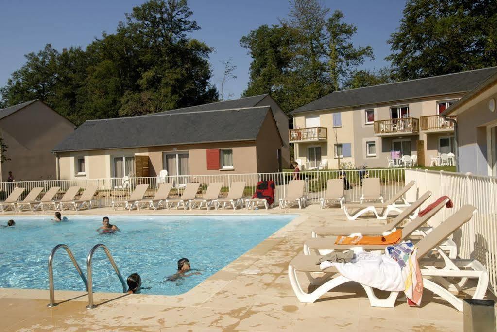 Residence Odalys Le Hameau Du Lac Rignac  Bagian luar foto