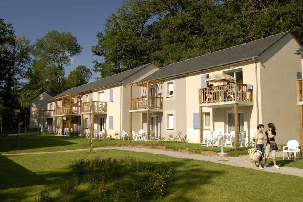 Residence Odalys Le Hameau Du Lac Rignac  Bagian luar foto